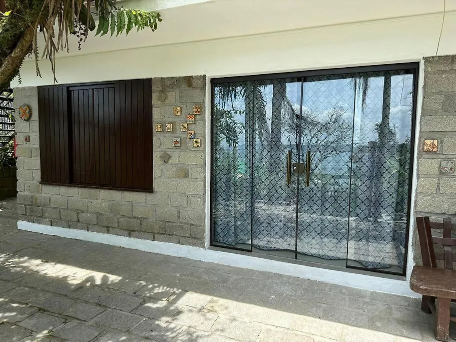 Apartamento Apto 10, Tematico Veuve Clicquot Com Jacuzzi Na Morada Do Ganso Bombinhas